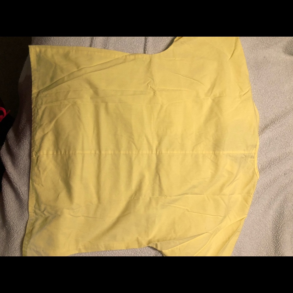 scrub top - Picture 2 of 3